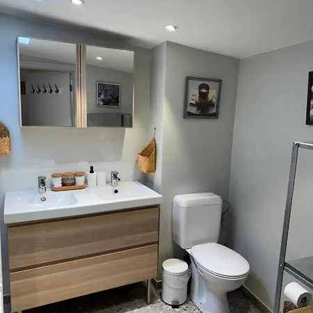 アパート Le Jardin Du Perron *